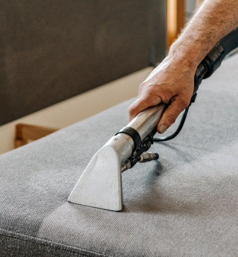 661cb84308c2ecf9da847b27_dienst - specialistisch - meubelreiniging