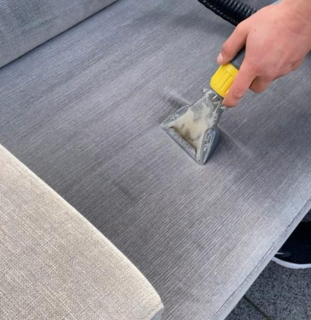 Bankstel-laten-reinigen