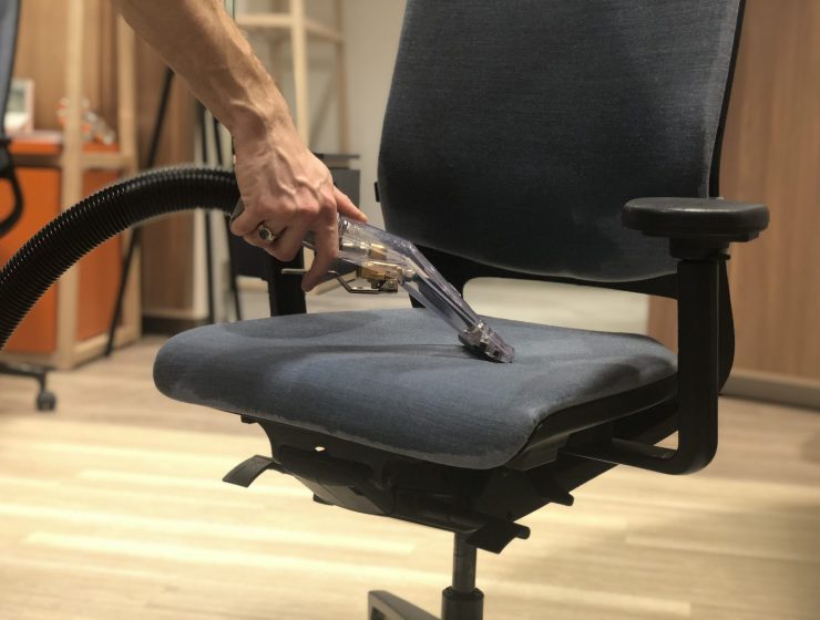 Bureaustoelreiniging-1